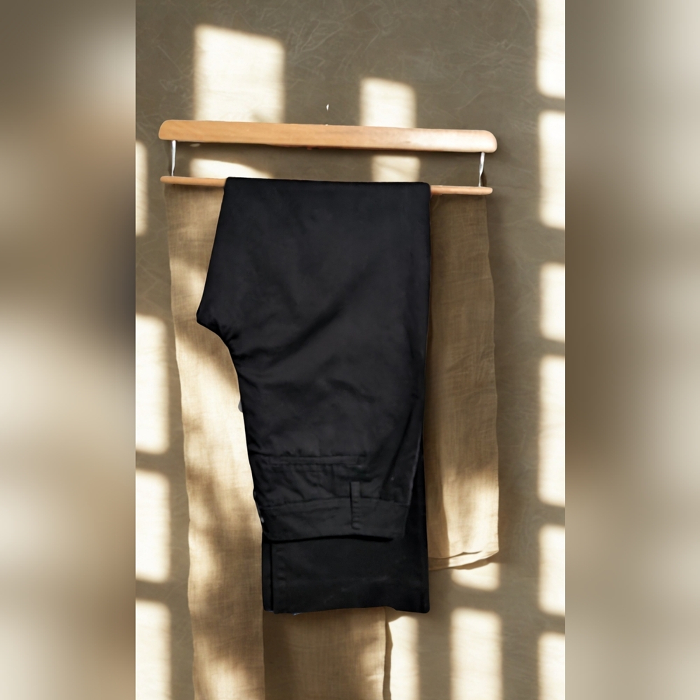 Ann Taylor LOFT Petites Black Straight-Leg Pants – Size 2P